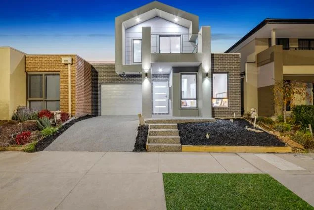 38 Sadie Avenue, Thornhill Park VIC 3335
