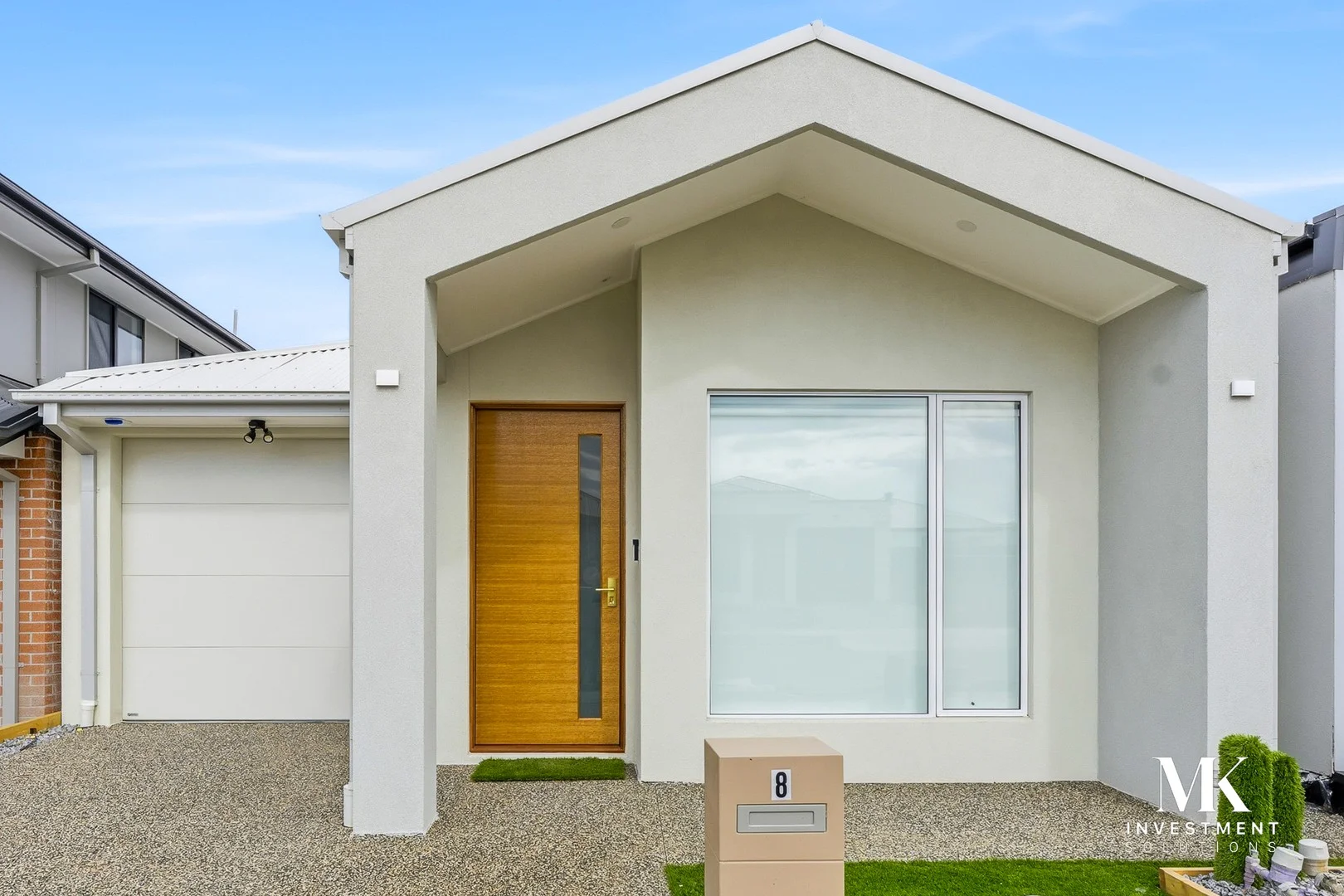 8 Ash Grove, Donnybrook VIC 3064