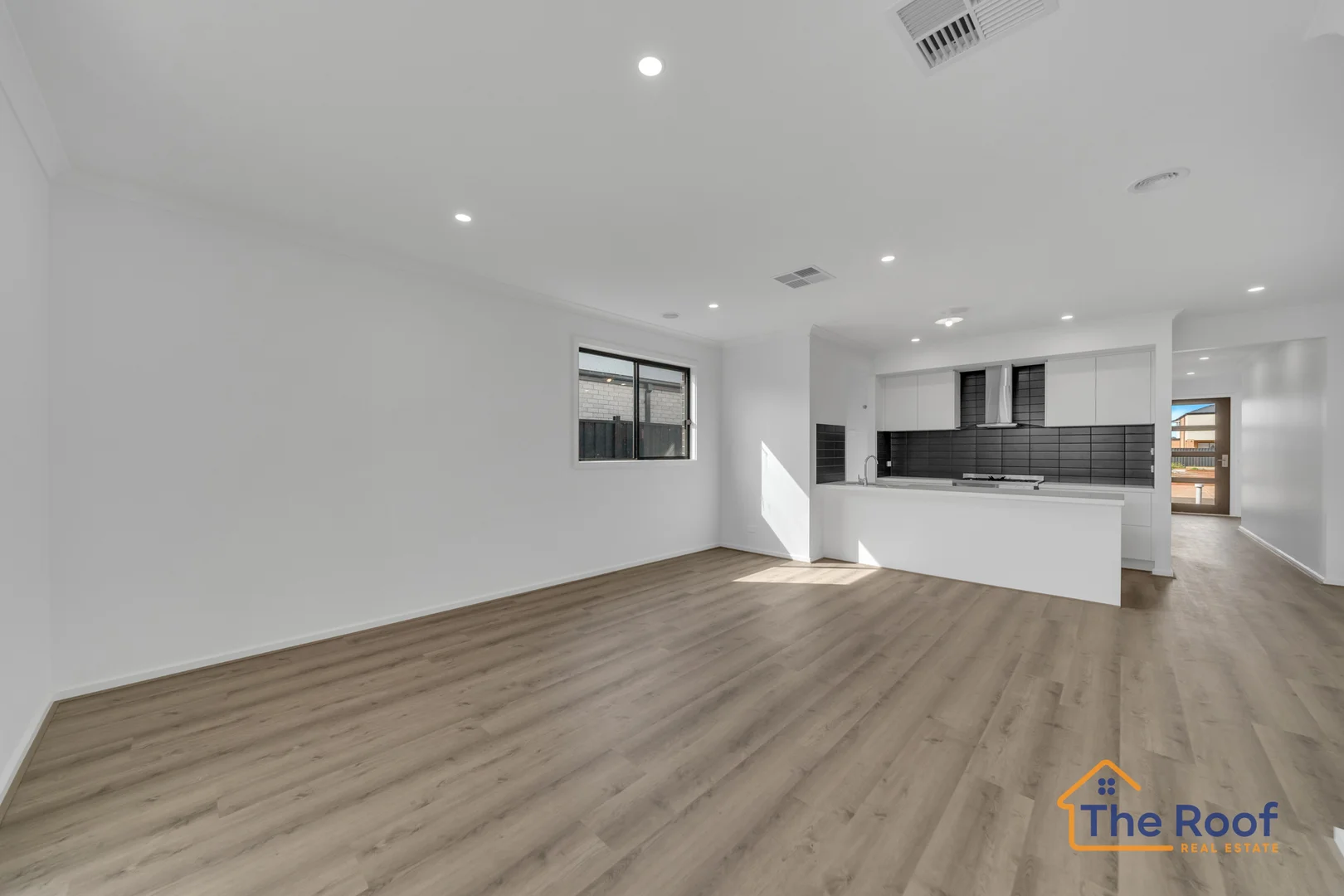 Additional image 5 of 98 Buckingham Boulevard, Strathtulloh VIC 3338