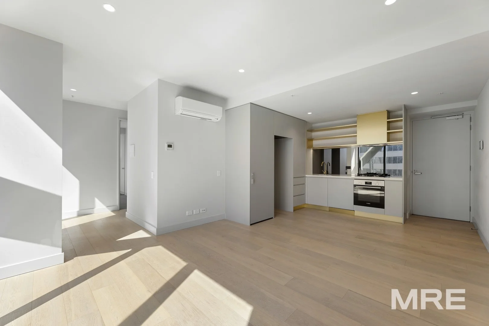 2205/318 Queen Street, Melbourne VIC 3000