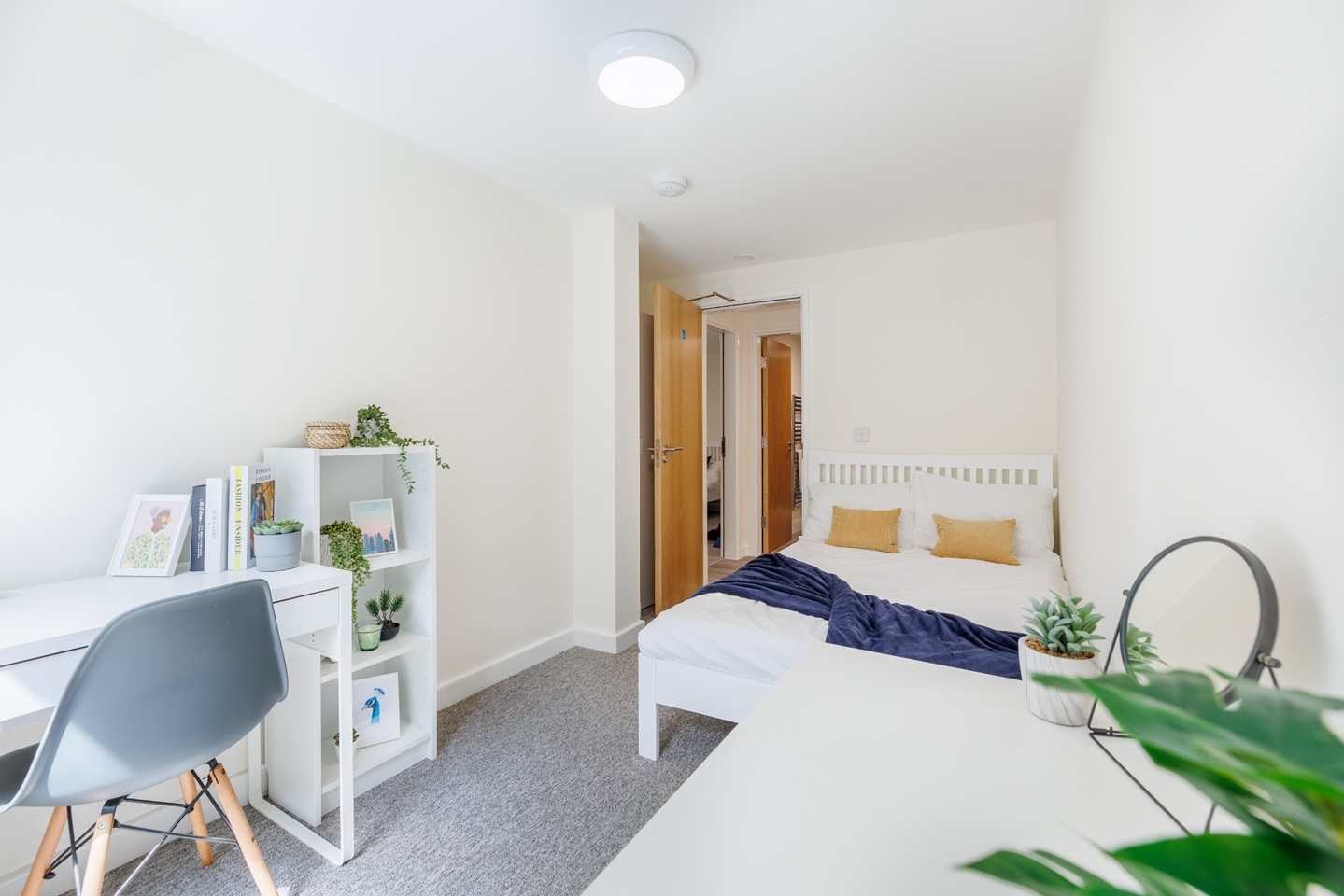 5 Bed Flat, Anglo Works, S1, N1 7GU photo 5