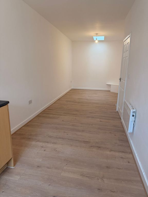 Additional image 8 of 1 bed flat to rentStation Road, Llanelli SA15