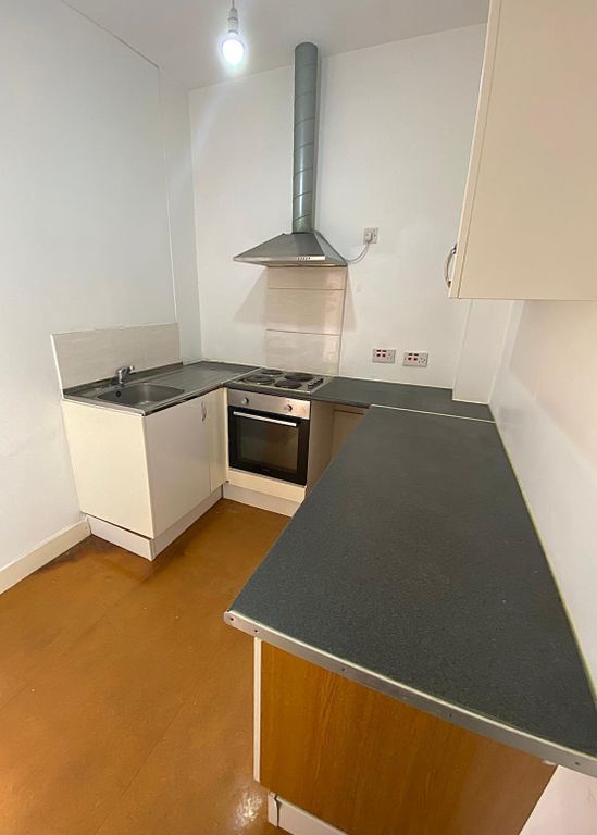 Additional image 2 of 2 bed flat to rentDock View Road, Barry CF63