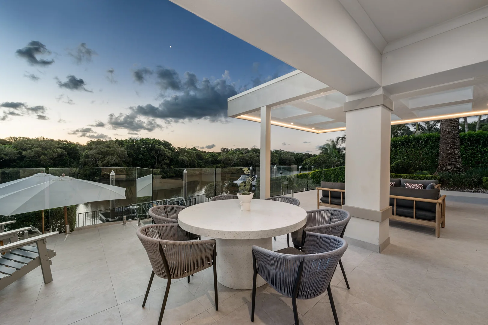Additional image 29 of 2344 Cressbrook Dr, Hope Island QLD 4212