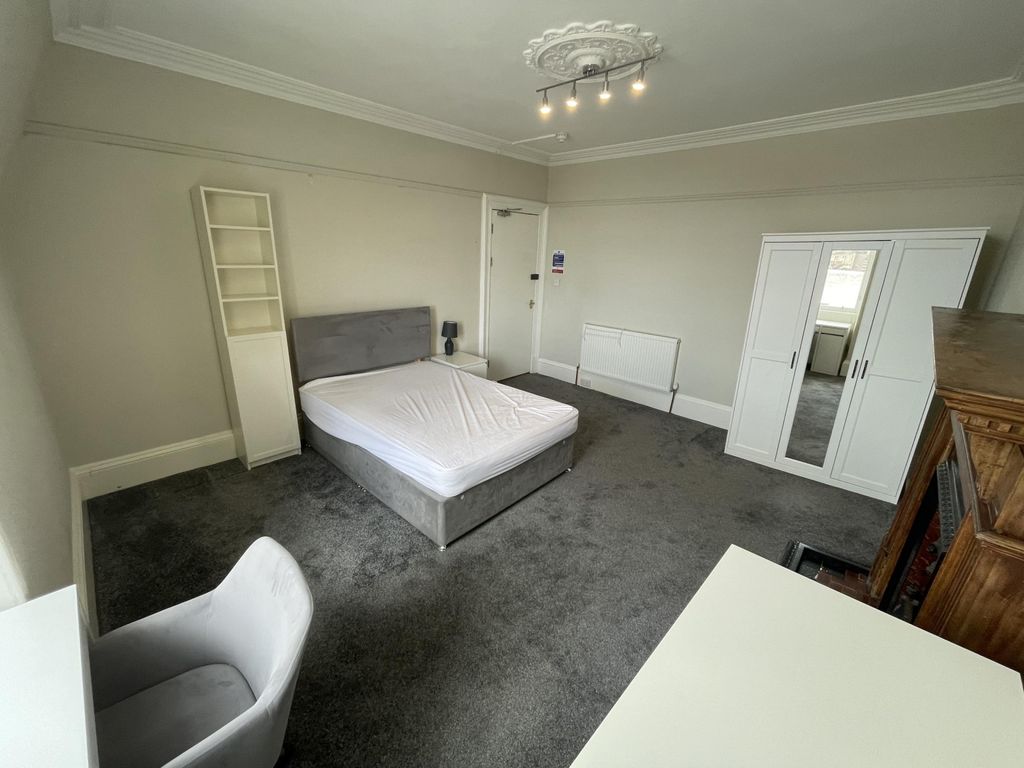3 bed flat to rent33 Commercial Street, Dundee DD1