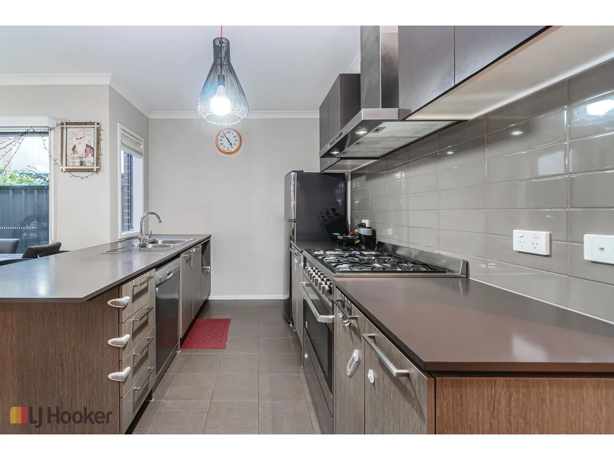 Additional image 3 of 18 Rainham Avenue, Craigieburn VIC 3064