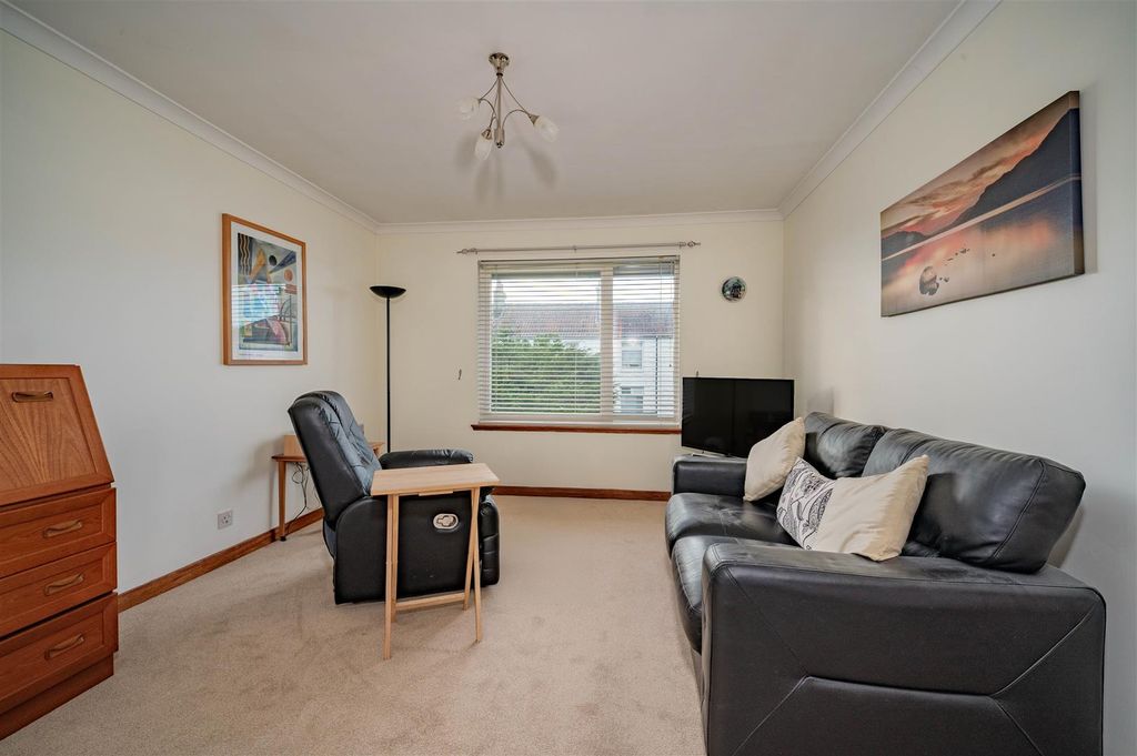 1 bed flat for saleLaidon Terrace, Dundee DD3 photo 3