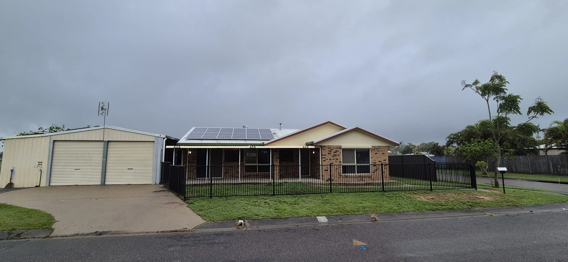 12 Glamis Ct, Beaconsfield QLD 4740