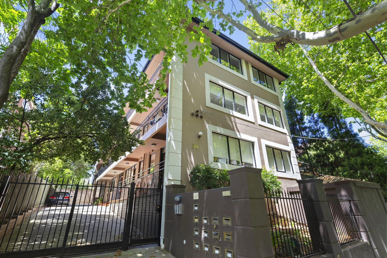12/30 Davis Avenue, South Yarra VIC 3141