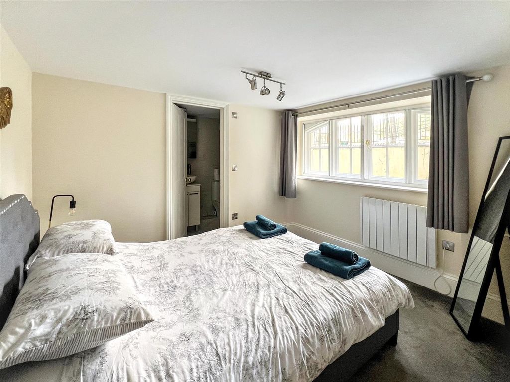 Additional image 6 of 2 bed flat to rentSurrey Street, Norwich NR1