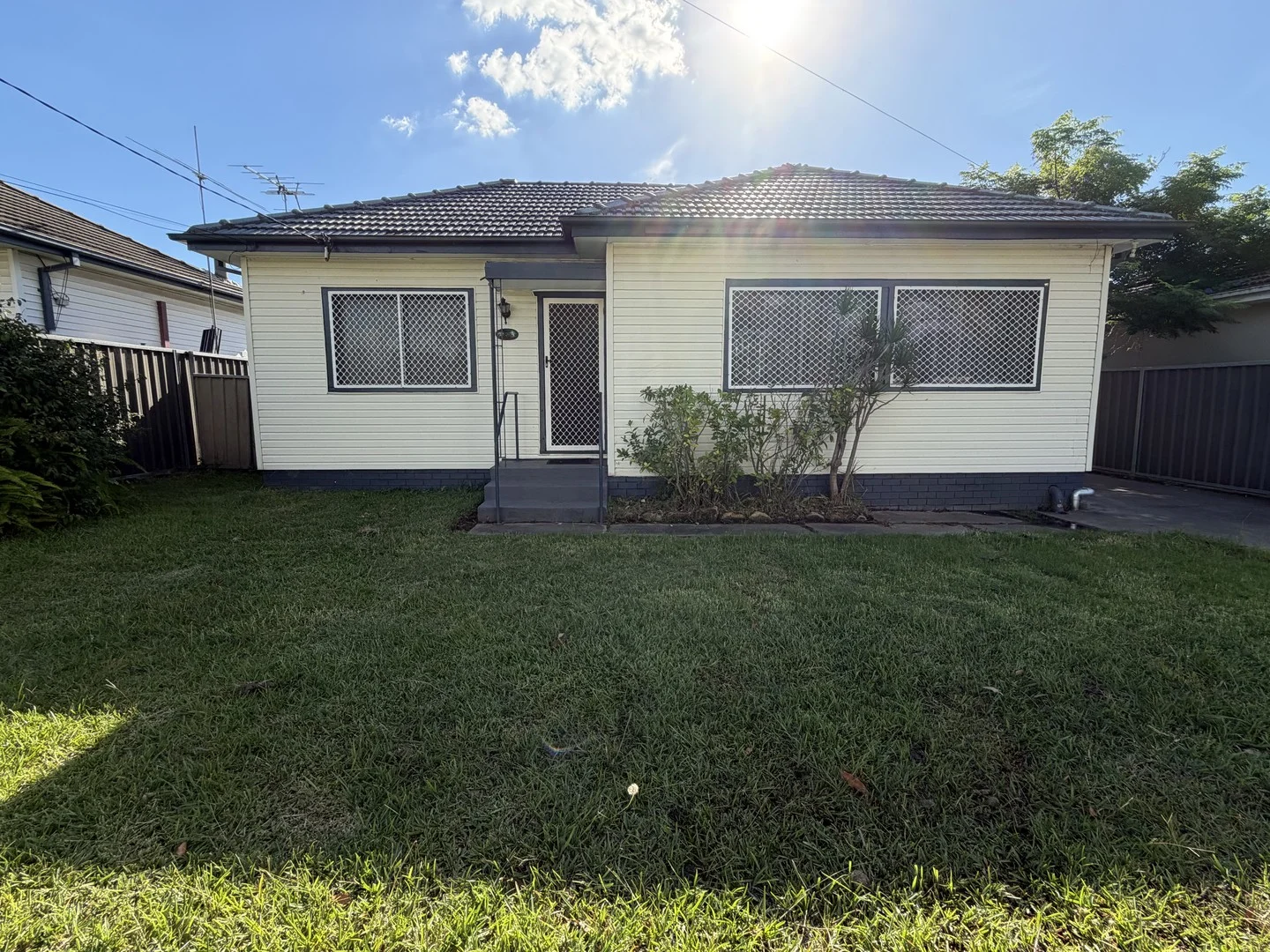 3 Leonard St, Colyton NSW 2760
