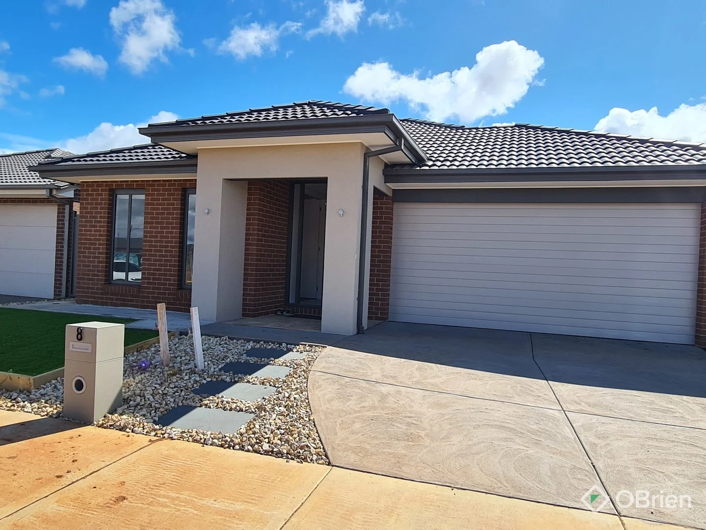 8 Letchworth Street, Strathtulloh VIC 3338
