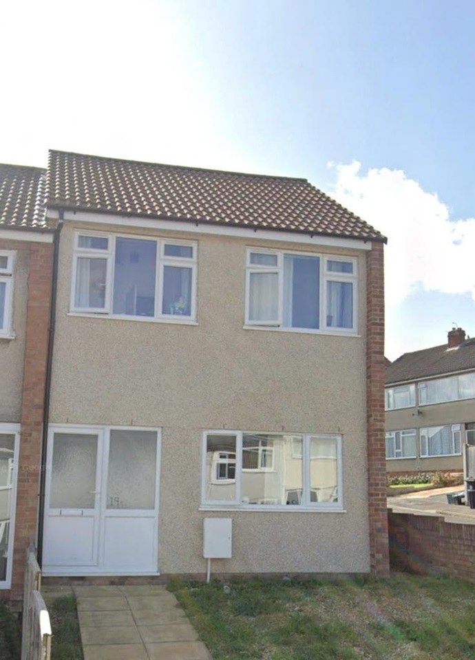 4 Bed Semi-Detached House, Hilltop Gardens, BS5, N1 7GU
