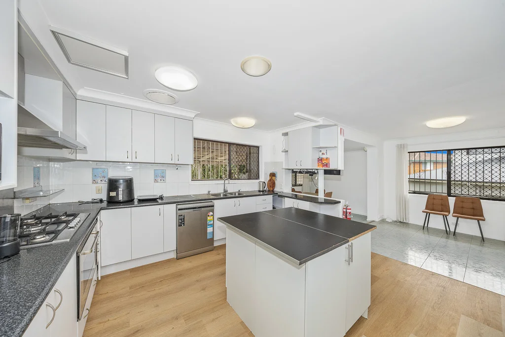 Additional image 11 of 1/9 Cosmos Street, Macgregor QLD 4109