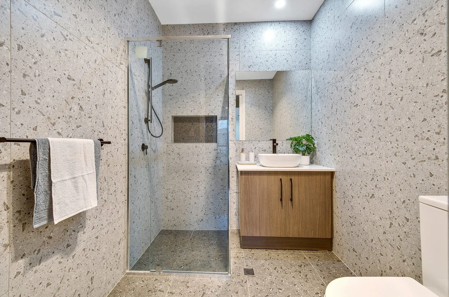 Additional image 8 of 3A Monty Road, Valley View SA 5093