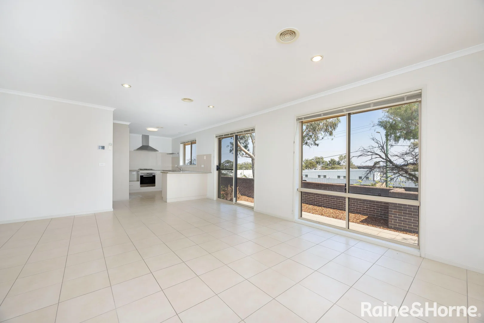 Additional image 4 of 5/43-47 Hutchison Circuit, Crestwood NSW 2620