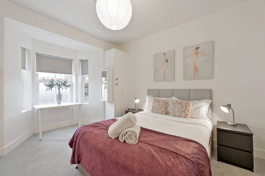 Additional image 13 of 2 bed flat to rentDeanfield Avenue, Henley-On-Thames, Oxfordshire RG9
