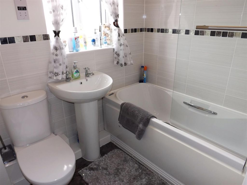Additional image 9 of 3 bed semi-detached house to rentFettling Lane, Charlestown, St. Austell PL25