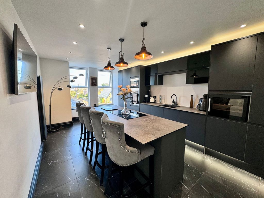Additional image 2 of 3 bed maisonette to rentLiverpool Road, Southport PR8