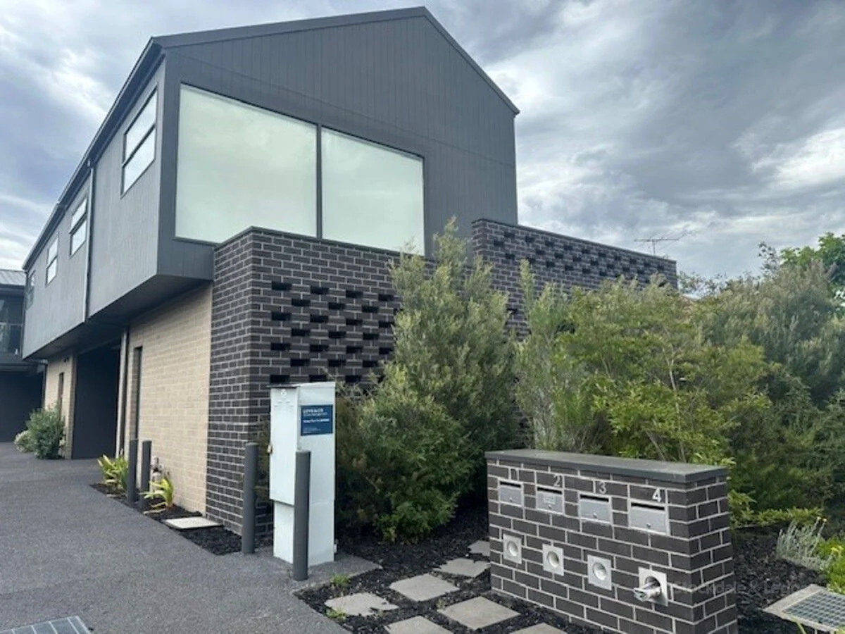 1/6 Locher Avenue, Reservoir VIC 3073