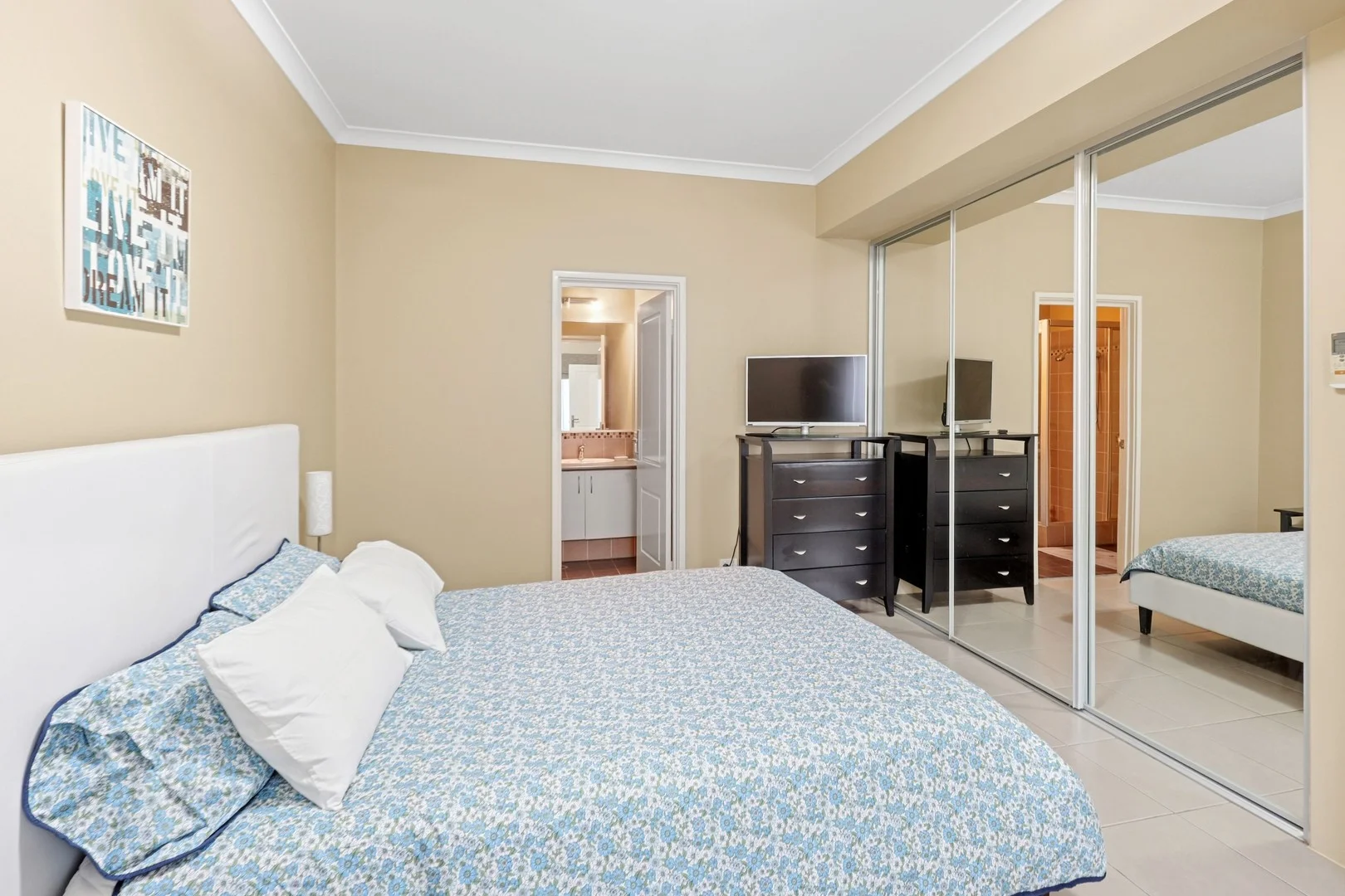 19 Breakwater Parade, Mandurah WA 6210