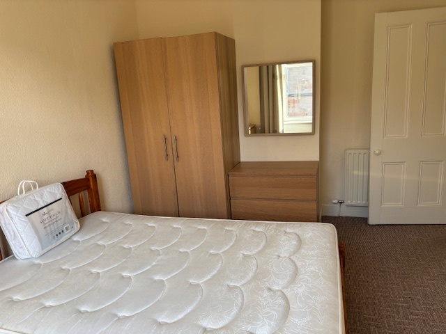1 Bed Flat, West End Park St, G3, N1 7GU photo 5
