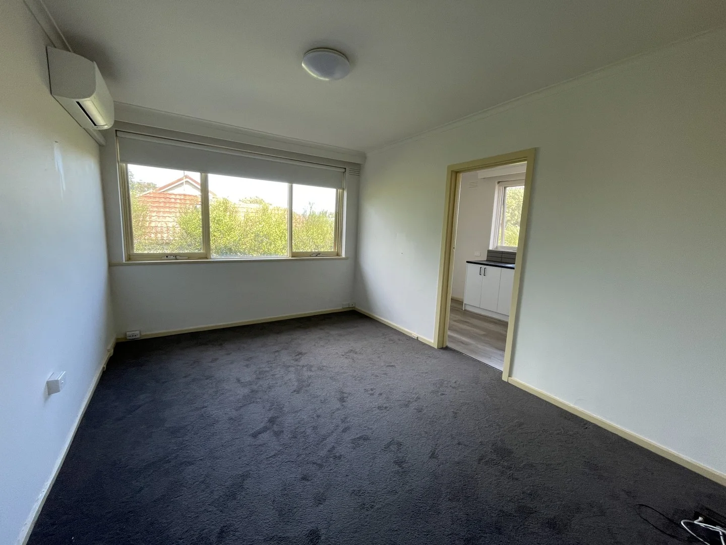 8/4 Rothschild St, Glen Huntly VIC 3163