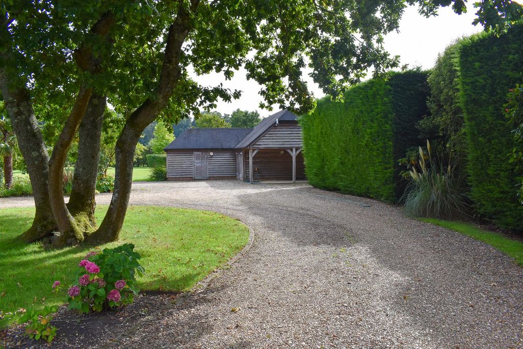Additional image 25 of 5 bed country house to rentHarbridge Court, Somerley BH24