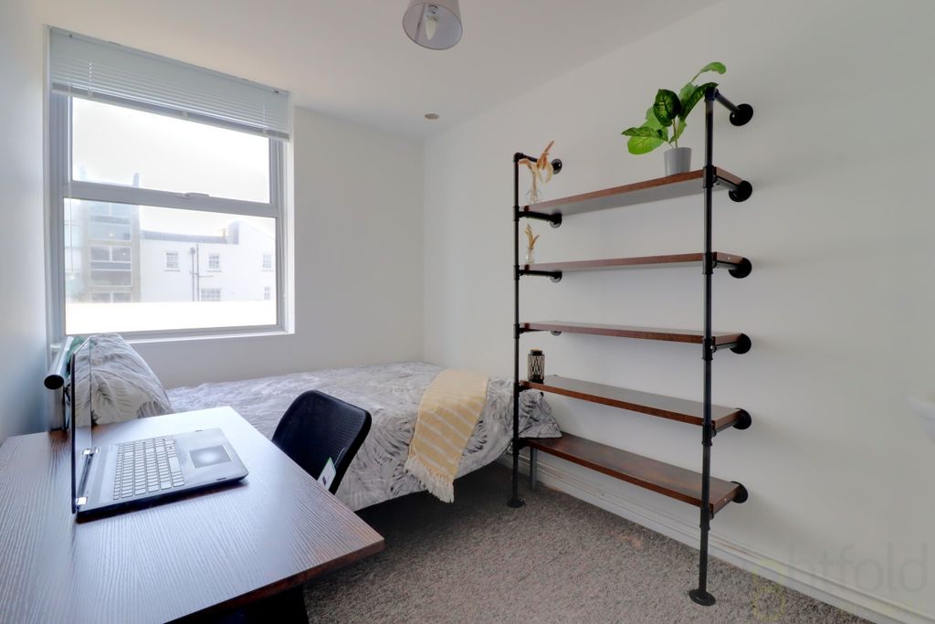 Additional image 3 of 5 bed flat to rentLittle Preston Street, Brighton BN1
