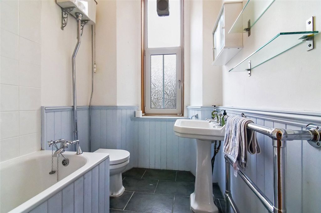 Additional image 17 of 4 bed flat for saleGillburn Road, Kilmacolm PA13