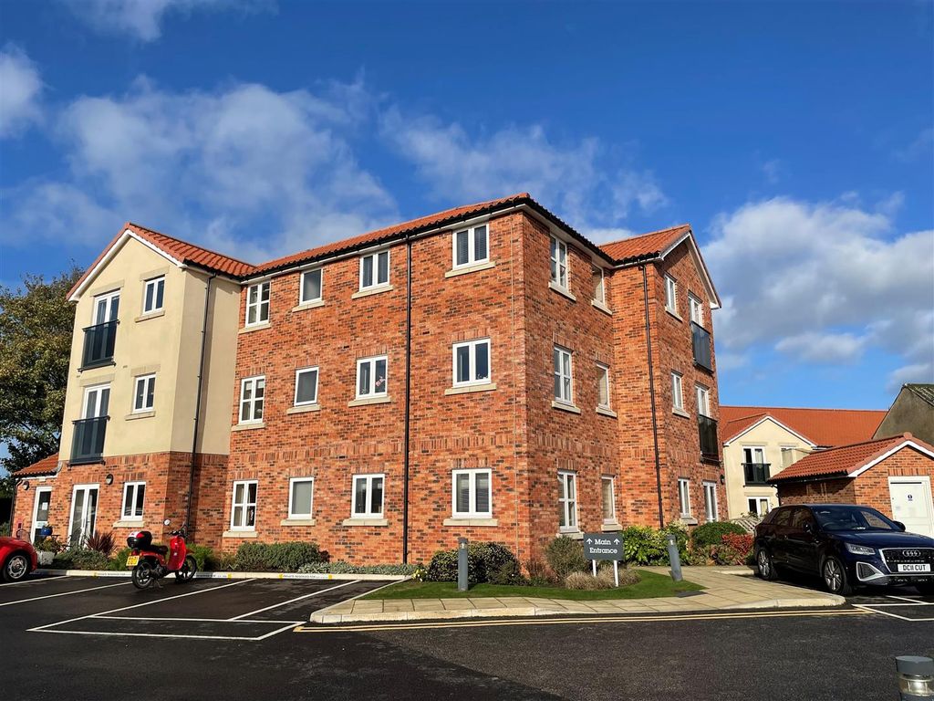 2 bed flat to rentScaife Garth, Pocklington, York YO42