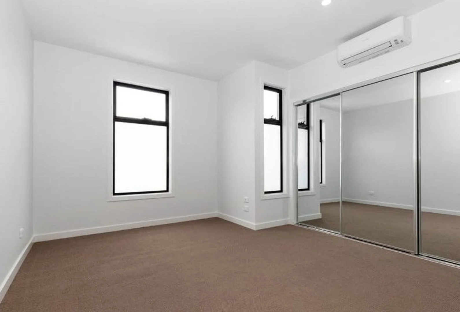 Additional image 4 of 8/52 Waterway Boulevard, Doreen VIC 3754
