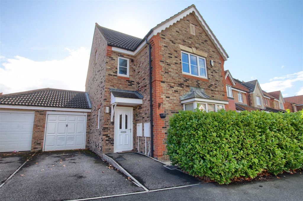 4 bed detached house to rentAbbotsford Court, Ingleby Barwick TS17