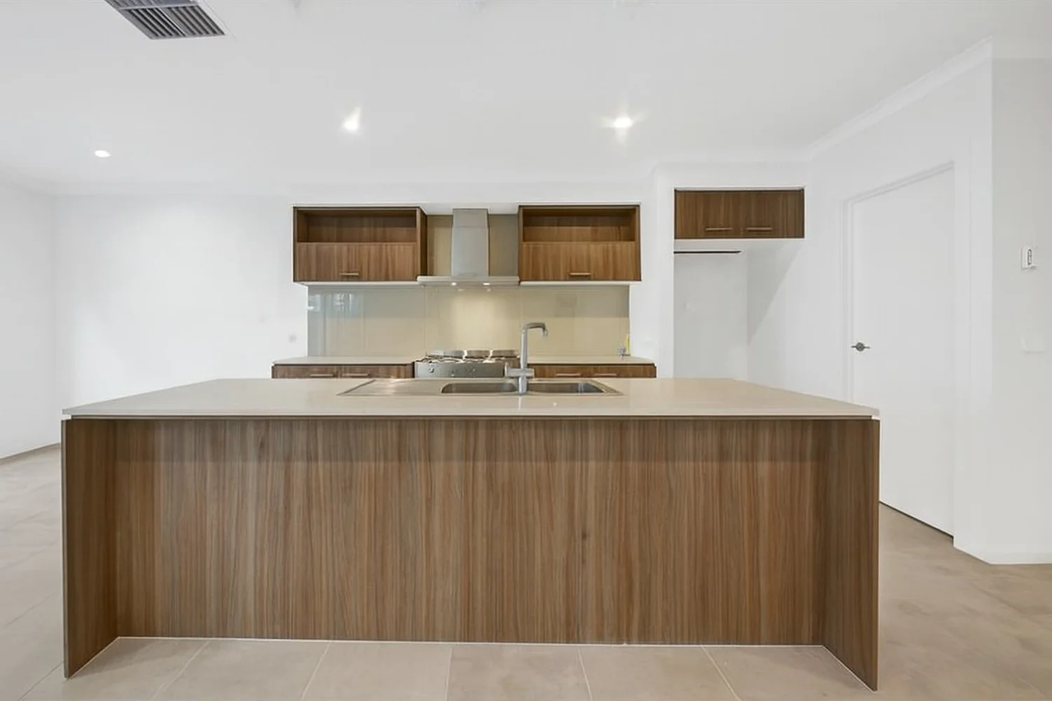 22 Mantis Circuit, Tarneit VIC 3029 photo 4