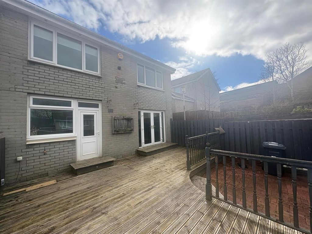 3 bed end terrace house to rentLindsay Loan, Lanark ML11
