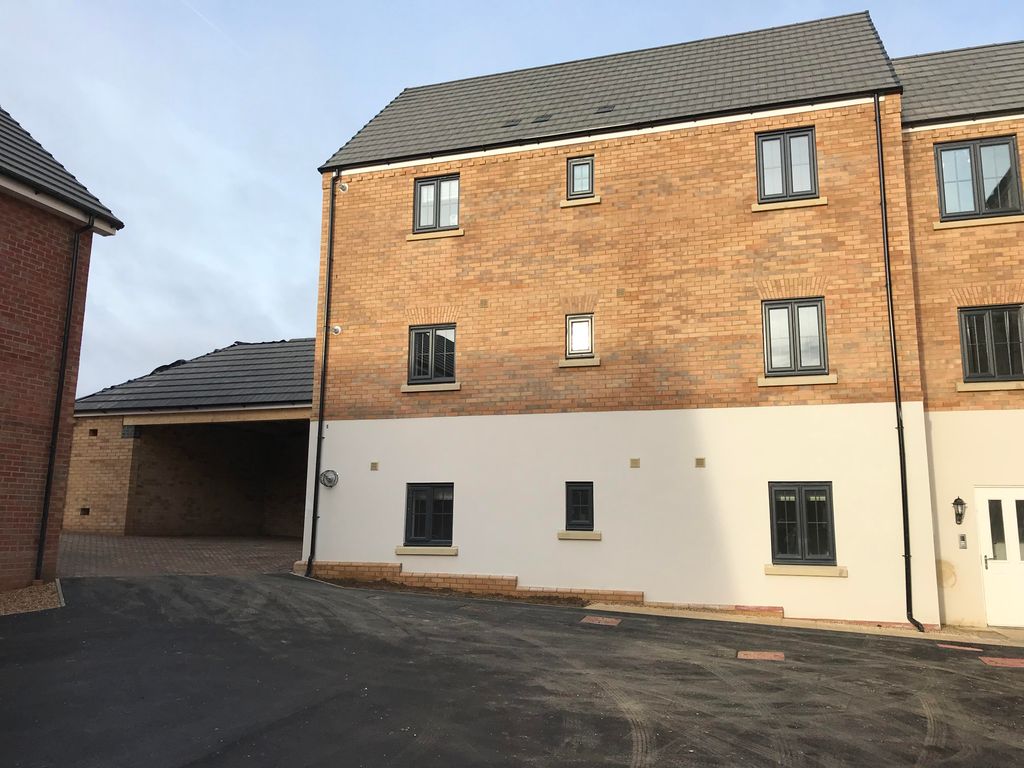 Additional image 4 of 2 bed flat to rentCarnoustie, Priors Hall Park, Corby NN17