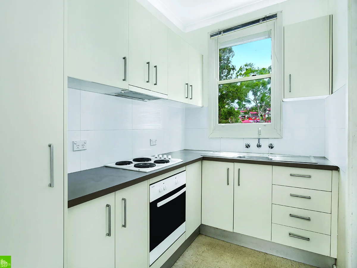 Additional image 2 of 47 Maynes Parade, Unanderra NSW 2526