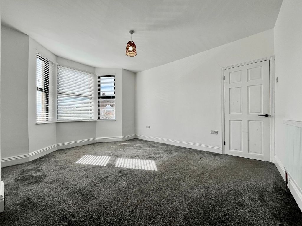 Additional image 3 of 3 bed terraced house to rentChristchurch Road, Newport NP19