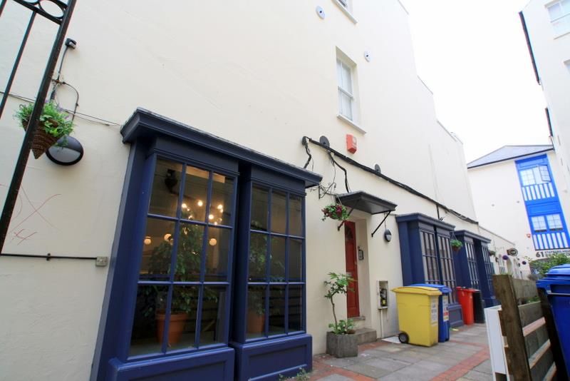 5 bed maisonette to rentWestern Road, Hove BN3