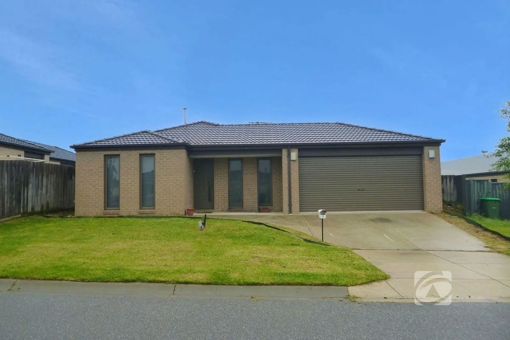 1 Doonie Way, Pakenham VIC 3810