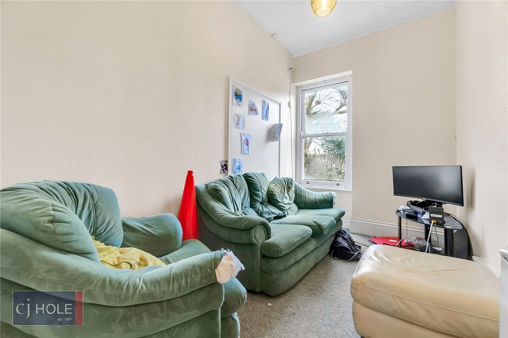 Additional image 3 of 7 bed maisonette to rentRedland Court Road, Bristol BS6