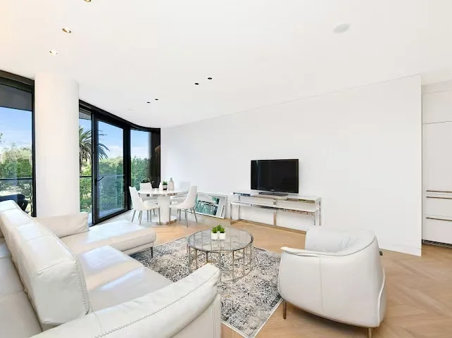 Additional image 2 of 704/71 Macquarie Street, Sydney NSW 2000