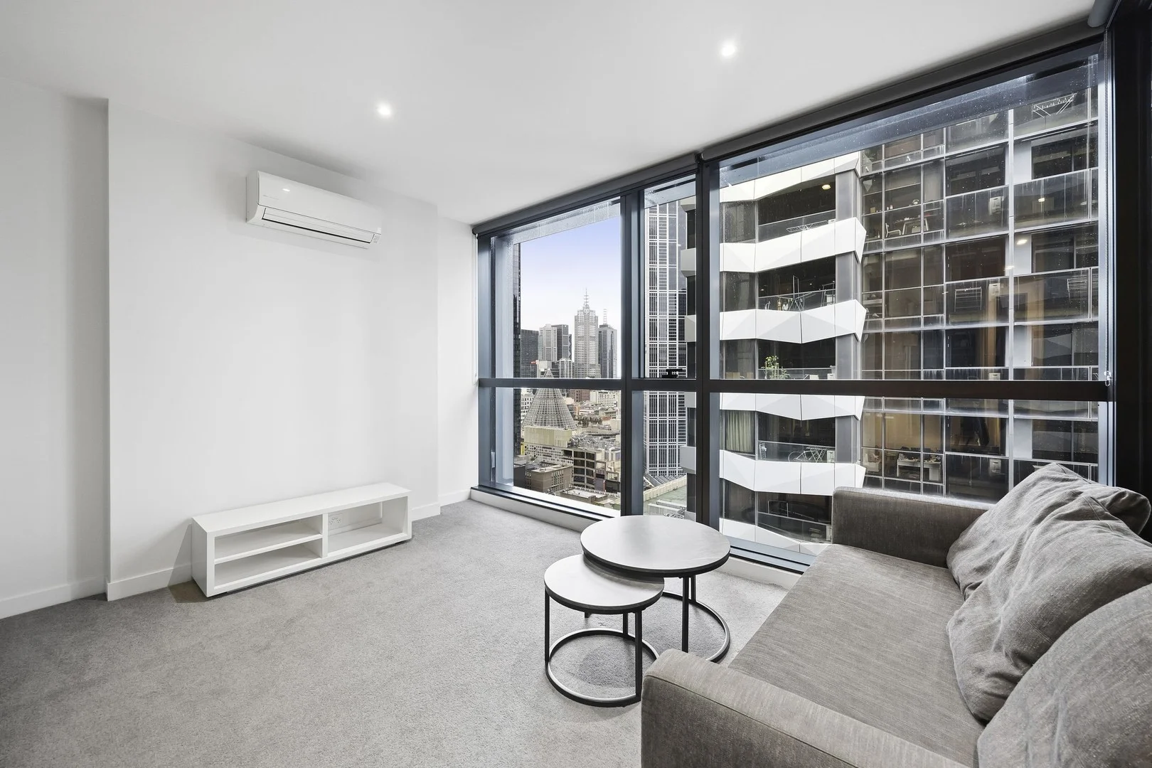 2212/155 Franklin Street, Melbourne VIC 3000