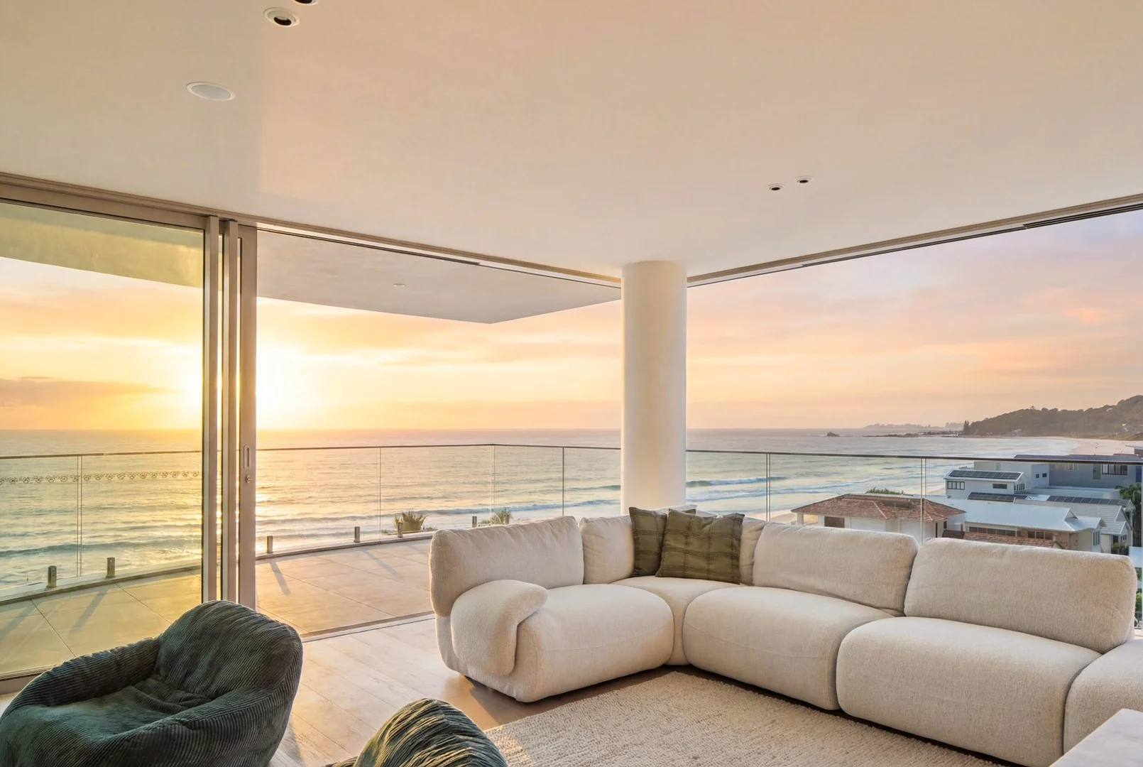 15/152 Jefferson Lane, Palm Beach QLD 4221