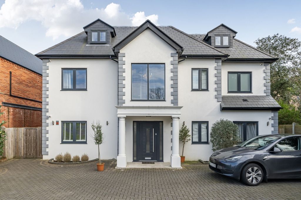 6 bed detached house to rentElmstead Glade, Chislehurst BR7