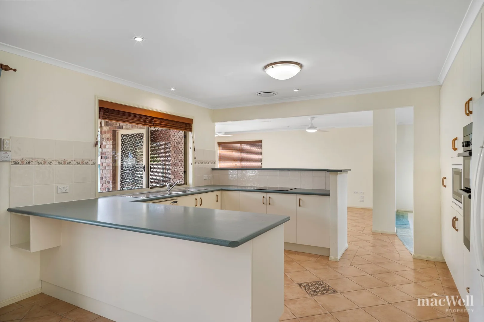 Additional image 3 of 2 Genevieve Court, Wellington Point QLD 4160