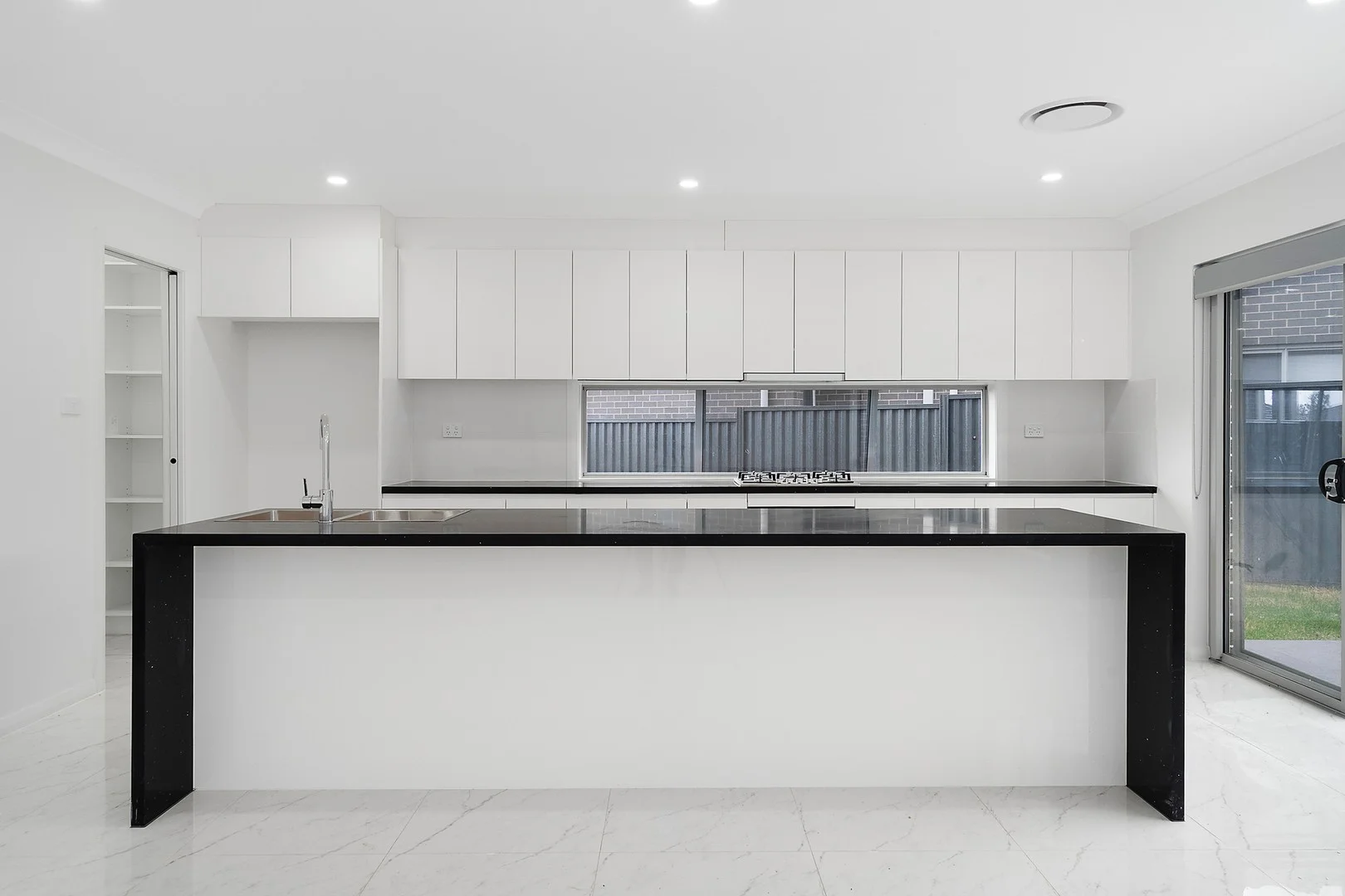 7 Galah Way, Spring Farm NSW 2570