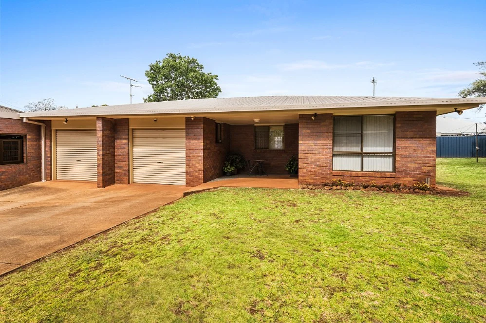 2/58 Hogg Street, Rockville QLD 4350