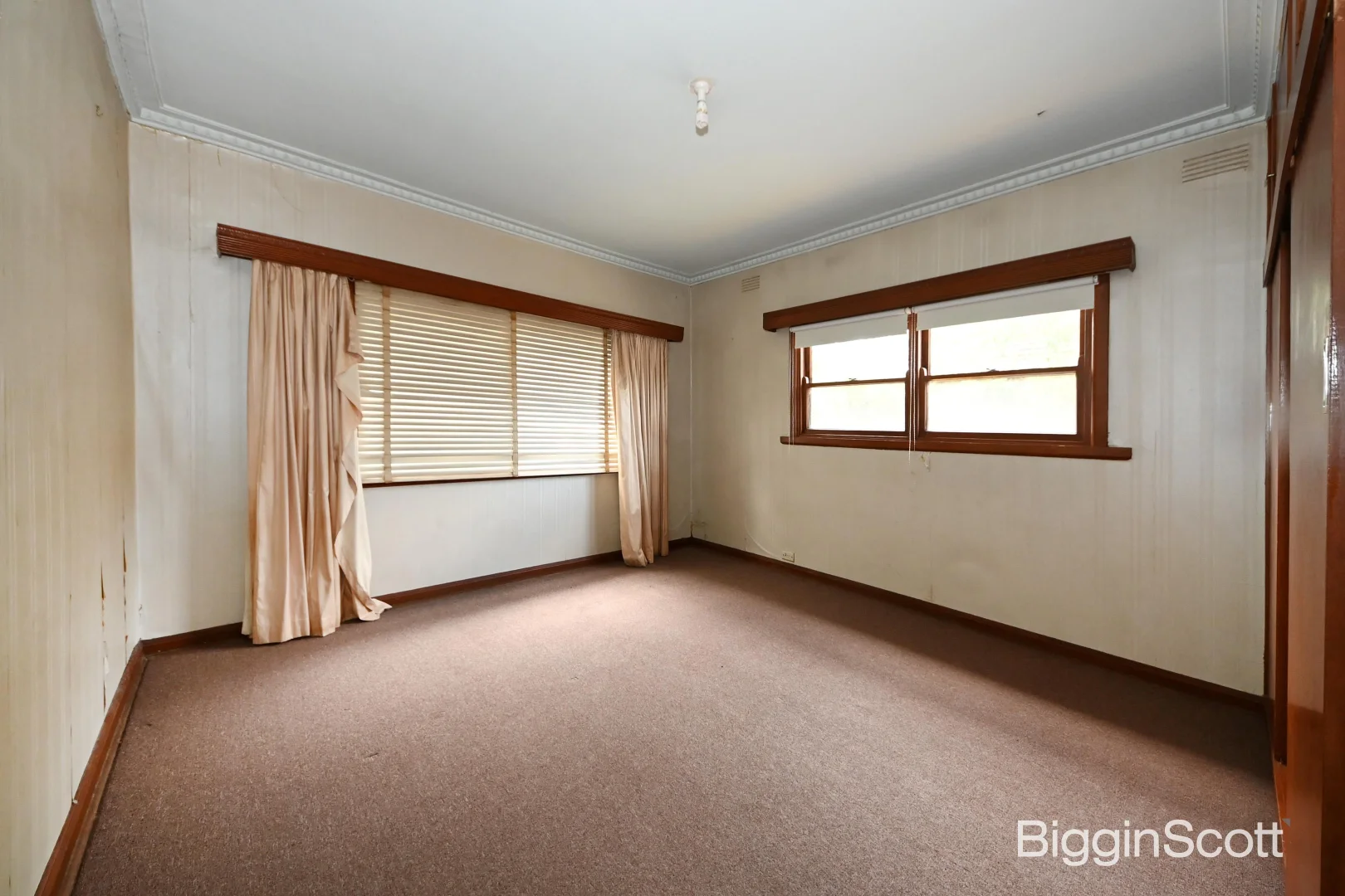 Additional image 3 of 1/33 Middleborough Road, Burwood VIC 3125