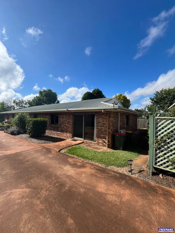 4/52 First Avenue, Kingaroy QLD 4610